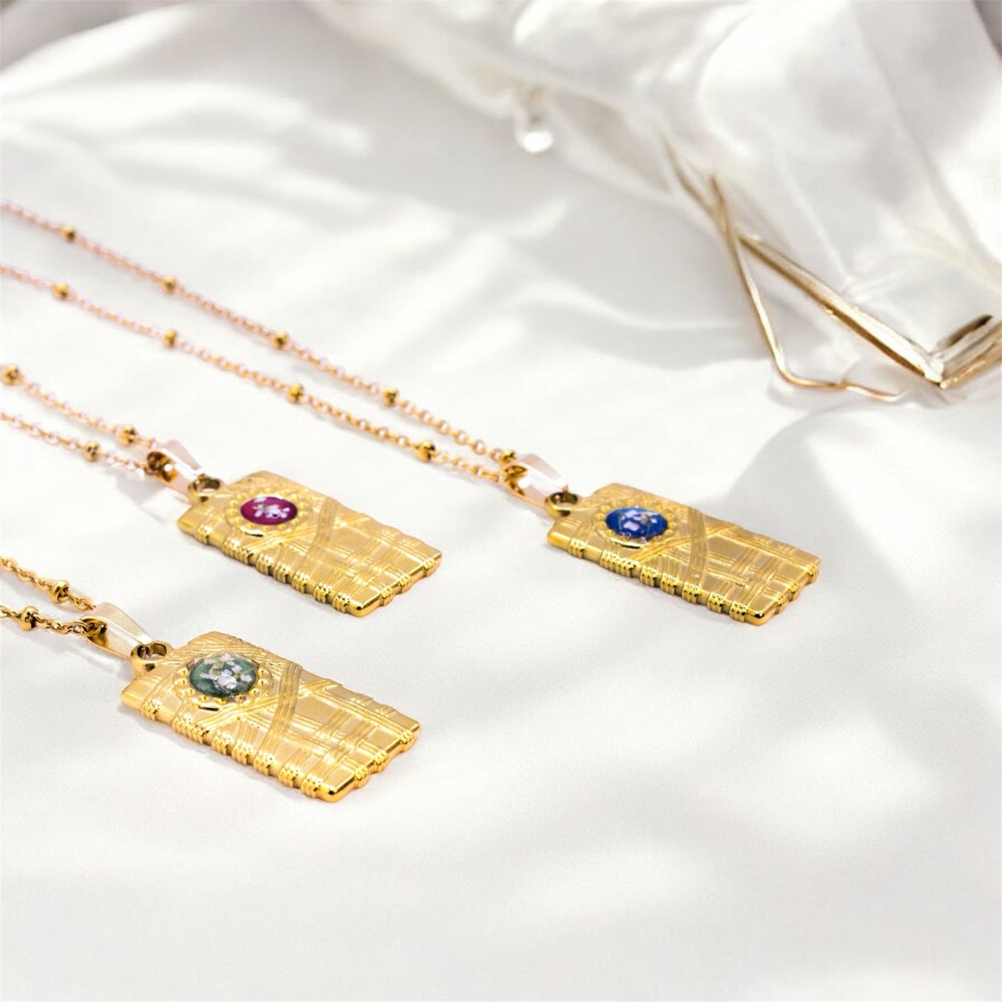 Ciondolo Gold Rettangolo - Resina, Fiori veri e Acciaio Inox