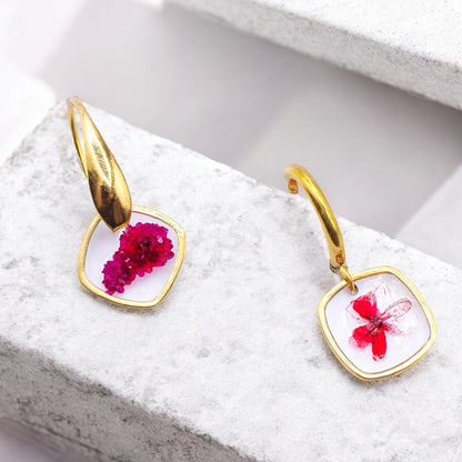 Orecchini Mignon Red - Resina, Fiori veri e Acciaio Inox